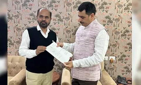 ராமர் கோவில் விவகாரம்: கட்சியின் அணுகுமுறை பிடிக்காததால் காங்கிரசிலிருந்து விலகிய எம்.எல்.ஏ.