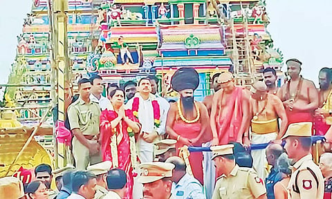 திருபுவனம் கம்பகரேஸ்வரர் கோவில் கும்பாபிஷேகம்: கவர்னர் ஆர்.என்.ரவி பங்கேற்று தரிசனம்