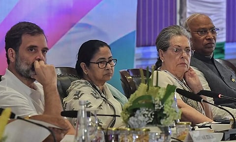 தேர்தலில் காங்கிரசுக்கு 40 இடங்கள் கிடைப்பது கூட சந்தேகம் தான்- மம்தா பானர்ஜி