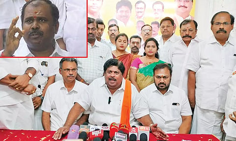 ஊழல் நோயை ஒழிக்க எங்கள் தலைவர் லேகியம் விற்கிறார்
