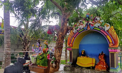 தேனினும் இனியவரான ஈசன்!