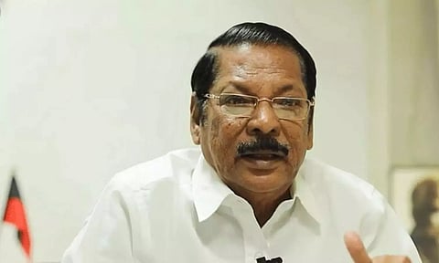 வாக்காளர் பட்டியலில் பெயர்கள் நீக்கப்பட்ட விவகாரம்: தேர்தல் கமிஷன் அஜாக்கிரதையாக செயல்பட்டதே காரணம்...