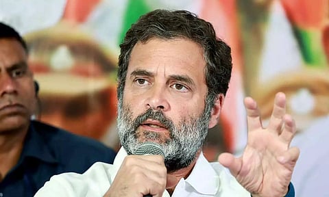 டி.ராஜா மனைவி களம் இறக்கப்பட்டதால் வயநாடு தொகுதியை 'கை' கழுவும் ராகுல்