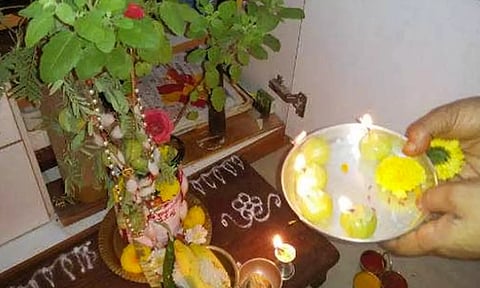துளசி பூஜை செய்வது எப்படி?