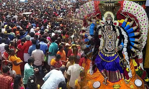 மேல்மலையனூர் அங்காள பரமேஸ்வரி அம்மன் கோவிலில் மயானக் கொள்ளை விழா- பக்தர்கள் சாமி தரிசனம்