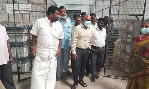 &nbsp;கலெக்டர் பழனி பார்வையிட்ட போது எடுத்தப்படம்.&nbsp;