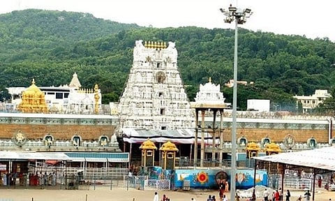 திருப்பதியில் பக்தர்கள் கூட்டம் அதிகரிப்பு
