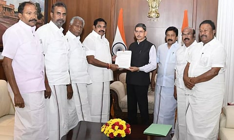 கவர்னர் ஆர்.என்.ரவியுடன் எடப்பாடி பழனிசாமி சந்திப்பு
