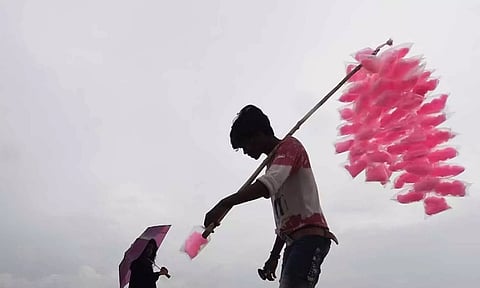 தமிழகத்தை தொடர்ந்து கர்நாடகாவிலும் பஞ்சுமிட்டாய் விற்பனைக்கு தடை