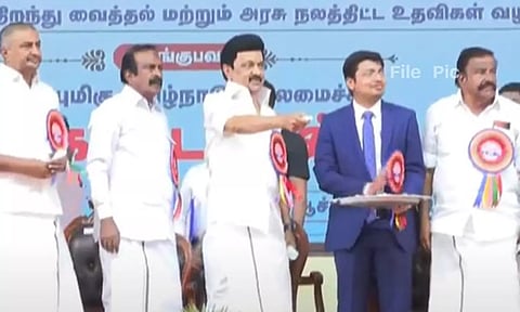 4 மாவட்டங்களில் ரூ.1,274 கோடி மதிப்பிலான நலத்திட்ட பணிகள்: மு.க.ஸ்டாலின் தொடங்கி வைத்தார்