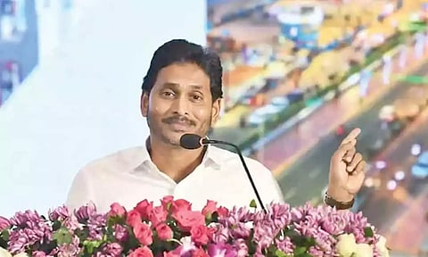 ஆந்திராவில் ஜெகன்மோகன் ரெட்டி பஸ் யாத்திரை பிரசாரம்