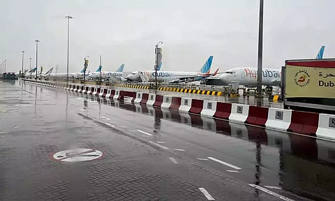 ஐக்கிய அரபு அமீரகத்தில் கனமழை- சென்னையில் இருந்து 2வது நாளாக விமான சேவை ரத்து