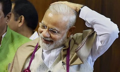 பிரதமர் மோடிக்கு சொந்தமாக வீடு, கார் இல்லை- பிரமாண பத்திரத்தில் தகவல்
