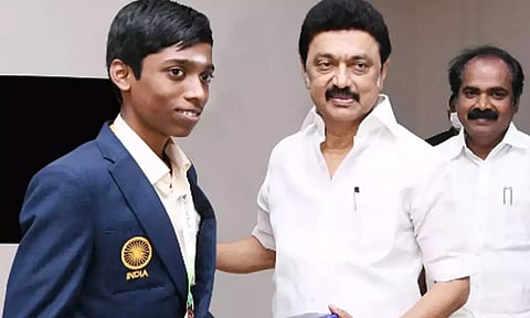 செஸ் உலகமே பிரக்ஞானந்தாவின் திறமையை பார்த்து வியப்பதாக மு.க.ஸ்டாலின் வாழ்த்து