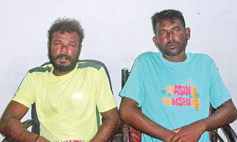 எல்லை தாண்டி வந்ததாக இலங்கை மீனவர்கள் 2 பேர் கைது