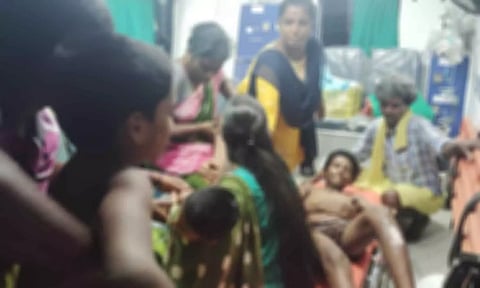 மயிலம் அருகே பட்டாசு வெடித்து 5 சிறுவர்கள் படுகாயம்
