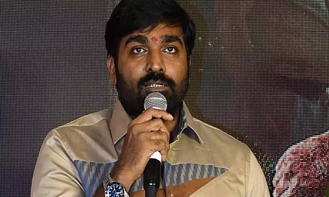 `பேனர் வச்சா மட்டும் படத்துக்கு வந்திடவா போறாங்க' -விஜய் சேதுபதி வைரல் speech