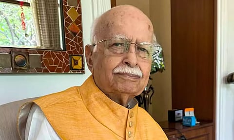 பா.ஜ.க. மூத்த தலைவர் அத்வானி மீண்டும் ஆஸ்பத்திரியில் அனுமதி