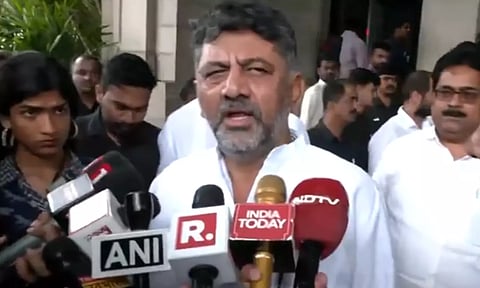 காவிரி விவகாரம்: கடவுள் அனுமதித்தால் பிரச்சினை முடியும் - டி.கே. சிவகுமார்