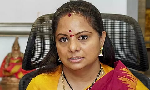 திடீர் உடல்நலக் குறைவு: பி.ஆர்.எஸ். கவிதா மருத்துவமனையில் அனுமதி