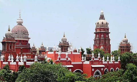 புதிய குற்றவியல் சட்டங்களுக்கு எதிரான வழக்கு: மத்திய அரசு பதில் அளிக்க ஐகோர்ட்டு உத்தரவு