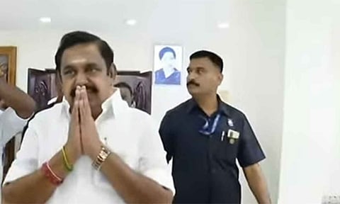 தேனி அ.தி.மு.க. நிர்வாகிகளுடன் எடப்பாடி பழனிசாமி ஆலோசனை