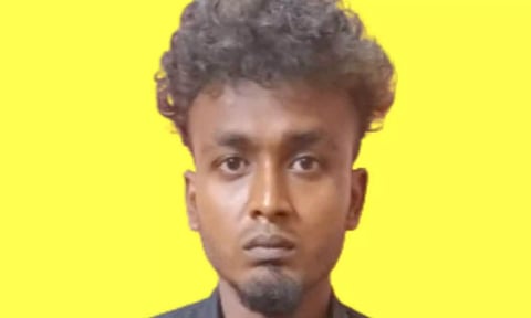 பைக்கில் சென்ற பெண்ணிடம் நகை பறித்த சிறுவன் உள்பட 2 பேர் கைது