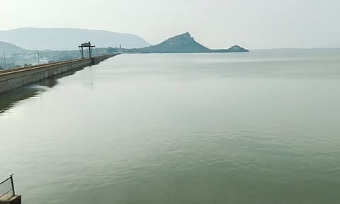 மேட்டூர் அணையில் இருந்து காவிரி ஆற்றில் தண்ணீர் திறப்பு 50 ஆயிரம் கனஅடியாக குறைப்பு