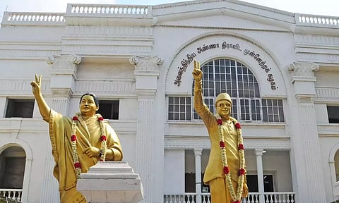 வரும் 9-ம் தேதி அ.தி.மு.க. மாவட்ட செயலாளர்கள் கூட்டம்