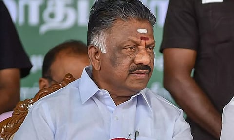 அ.தி.மு.க. தொண்டர்கள் ஒருங்கிணைந்து விரைவில் புதிய சகாப்தம் எழுதுவார்கள்- ஓ.பன்னீர்செல்வம்