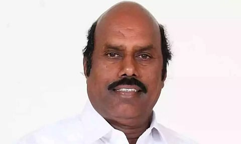 உண்மைக்கு புறம்பான தகவல்களை வேலுமணி சொல்லி வருகிறார்- அமைச்சர் எ.வ.வேலு