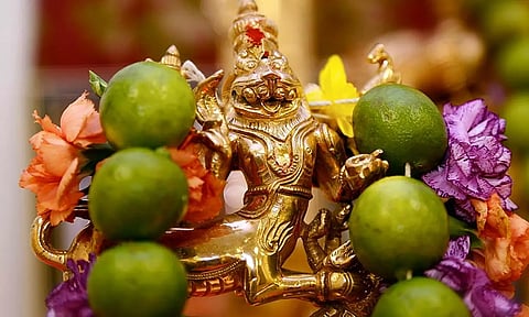 சரபேஸ்வரர்  108 போற்றி!