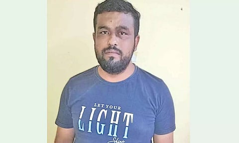 போலி வாக்களர் அட்டை தயாரித்து கொடுத்த வாலிபர் கைது