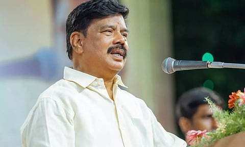 அதிமுகவில் எழுச்சிமிக்க தலைவர்கள் இல்லை: கரு. நாகராஜன்