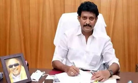 நல்லாசிரியர் விருது அறிவித்துள்ள ஆசிரியருக்கு அன்பில் மகேஷ் வாழ்த்து