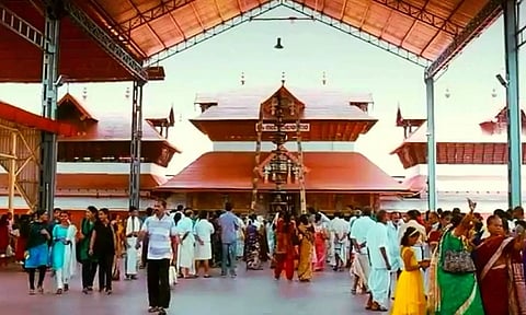 குருவாயூர் கோவிலில் நாளை 350 திருமணங்கள் நடக்கிறது