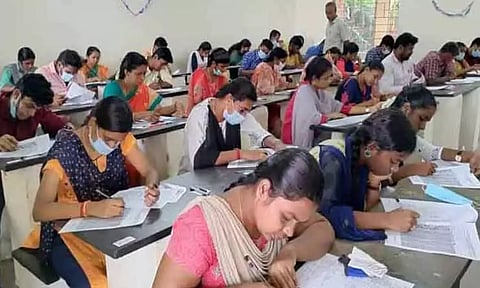 தமிழகம் முழுவதும் நாளை குரூப்-2 தேர்வு: 7.93 லட்சம் போ் எழுதுகிறார்கள்