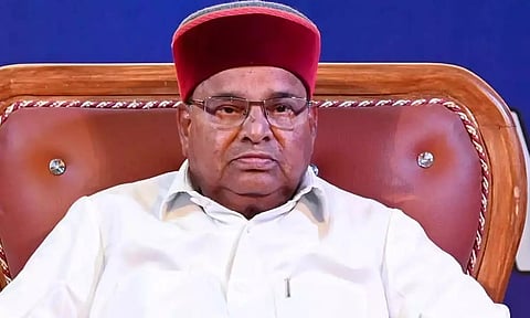 கர்நாடக கவர்னர் கெலாட் மீது ஜனாதிபதியிடம் புகார்? காங்கிரஸ் தலைவர்கள் ஆலோசனை