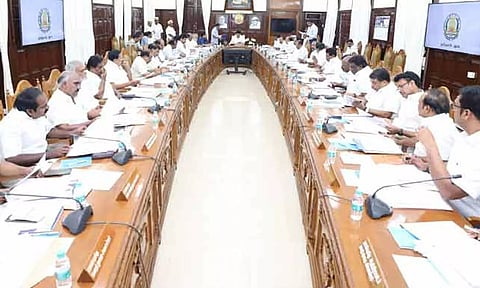 35 பேர் கொண்ட தமிழக அமைச்சரவை பட்டியல் வெளியீடு