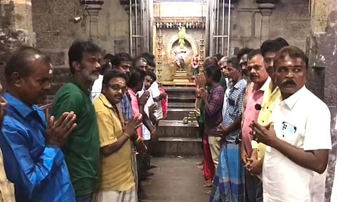 தூத்துக்குடியில் ரஜினிகாந்த் உடல் நலம் பெற வேண்டி  ரசிகர்கள் சிறப்பு பூஜை