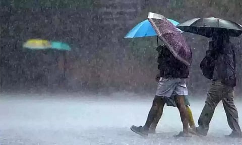 நெல்லை, தென்காசி மாவட்டங்களில் இடி-மின்னலுடன் கனமழை