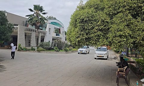 தொழில் அதிபர் மார்ட்டின் வீடு