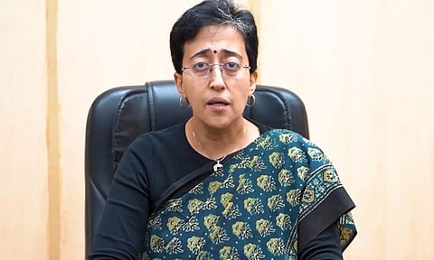 அதிகரித்த காற்று மாசு: பள்ளிகளில் ஆன்லைன் வகுப்புகள் நடத்த உத்தரவு