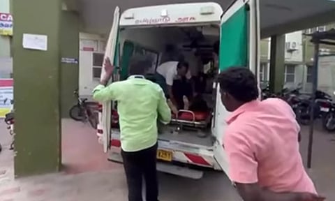 திருச்செந்தூரில் கோவில் யானை மிதித்து பாகன் உள்பட இருவர் உயிரிழப்பு