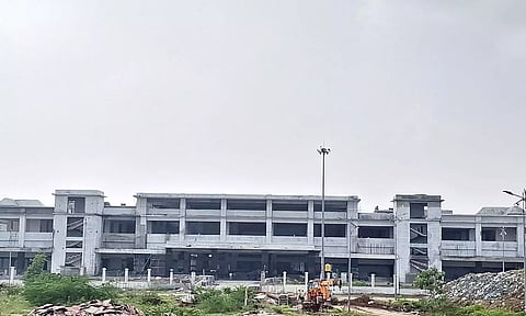 திருமழிசை புதிய பஸ் நிலையம் மார்ச் மாதம் திறக்கப்படுகிறது- 2 மாடியில் நவீன வசதி