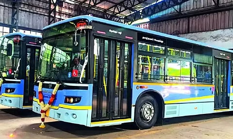 500 தாழ்தள மின்சார பேருந்து வாங்க டெண்டர் கோரியது போக்குவரத்துத்துறை