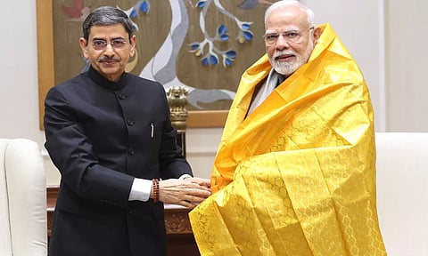 டெல்லியில் பிரதமர் மோடியுடன்  தமிழக கவர்னர் சந்திப்பு