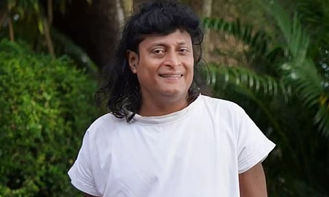 பாலியல் தொல்லை அளித்த வழக்கில் கைதான தொழிலதிபருக்கு சிறையில் சிறப்பு சலுகை: சிறைத்துறை டி.ஐ.ஜி. சஸ்பெண்டு