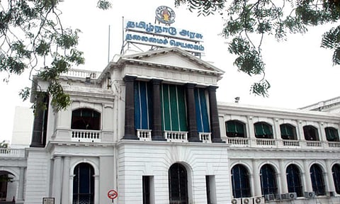தமிழ்நாடு முழுவதும் 31 ஐ.ஏ.எஸ். அதிகாரிகள் இடமாற்றம்