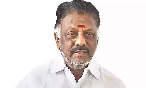 அ.தி.மு.க.வில் என்னை சேர்க்க யாரும் சிபாரிசு செய்ய வேண்டாம்- ஓ.பன்னீர்செல்வம்